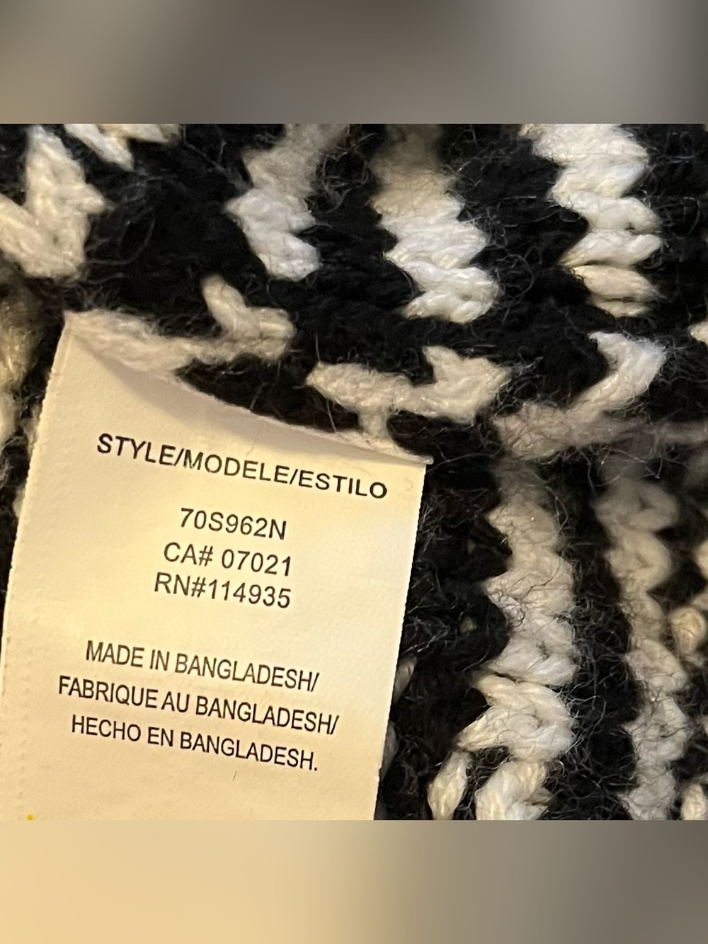 $6❤️Bundled RDI Cardigan Sweater - Picture 6 of 7
